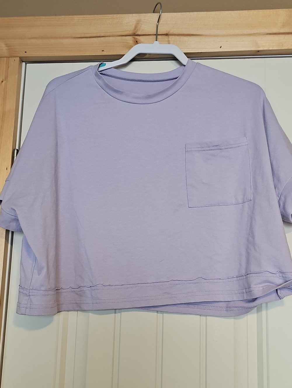 Lilac Women's Cropped Pocket Tee